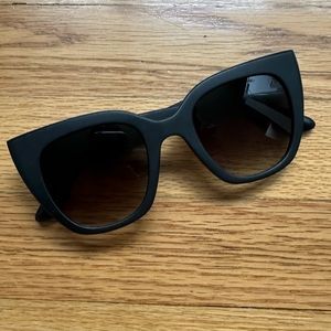 TOMS Sydney Black Traveler Sunglasses
